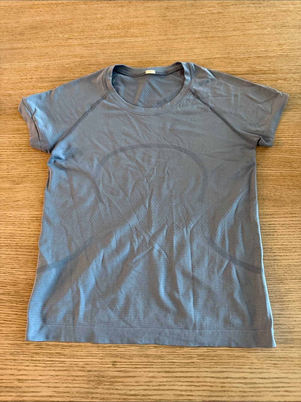 Lululemon Swiftly tee waist length